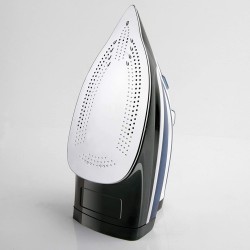 Steam iron Black+Decker...