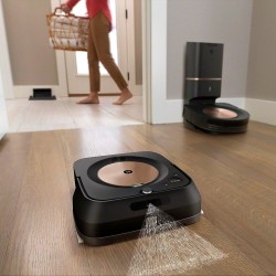 Cleaning robot iRobot...