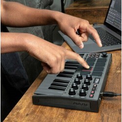 AKAI MPK Mini MK3 Control...
