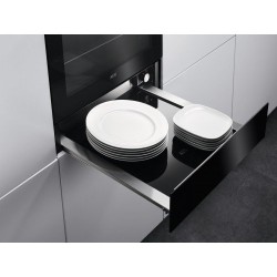 Soojendussahtel AEG, must