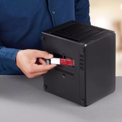 Western Digital Red SN700 1...