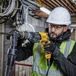 DeWALT D25134K-QS rotary...