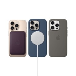 Apple iPhone 16 Pro Max...