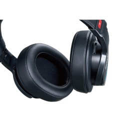 Sony MDR-M1 - closed studio...