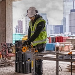 DeWALT DCG418NT-XJ portable...