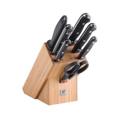 Set of 5 knives in block...