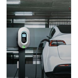 STAG EV CORE Charging...
