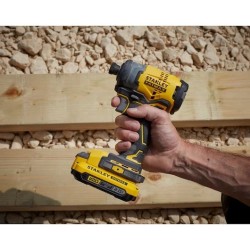 STANLEY SFMCF820D2K-QW...
