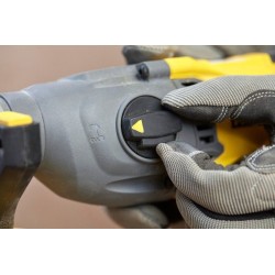 STANLEY SFMCH900M22 18V...